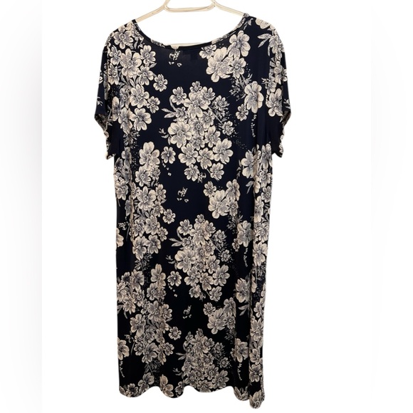 Expresso Navy Blue and White Embossed Floral Design Dress Size 2X - Picture 7 of 7